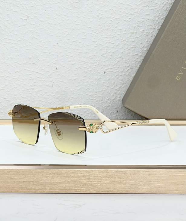 Picture of Bvlgari Sunglasses _SKUfw77096092fw